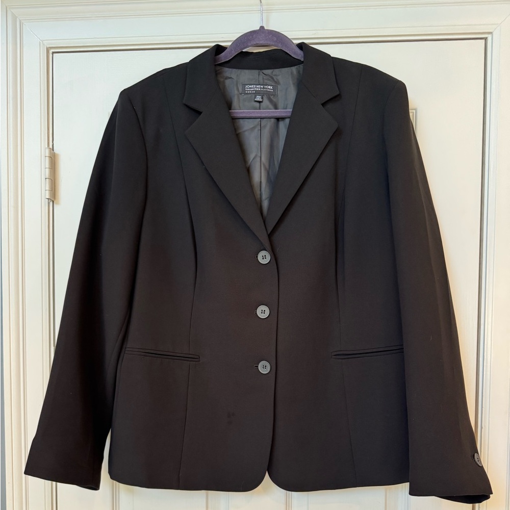 JONES NEW YORK Three Button Blazer 20W